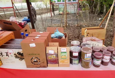 长胜乡第一书记农副产品展销会与您相约艺术节